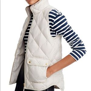 Jcrew cream and gold quilted vest size sm